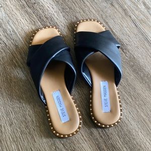 Black steve madden sandals pre owned size 7